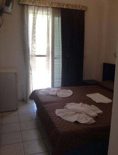 Coralli Holidays Loutra  المظهر الخارجي الصورة
